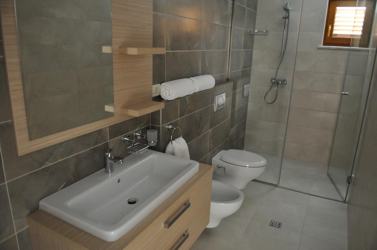 Apartments Braje 拉巴克 外观 照片